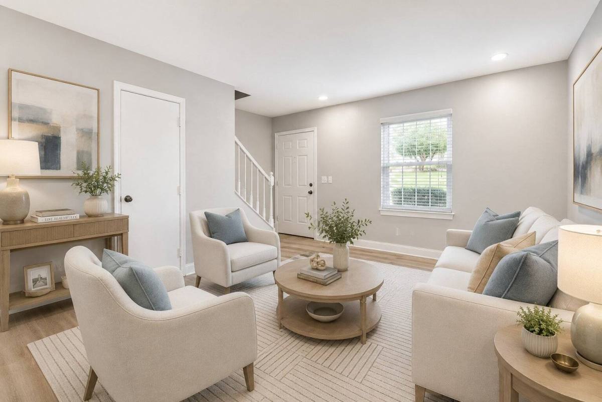 Townhouse for rent at Meadowview & Townhomes, 500 Savannah St, Greensboro, NC 27406
