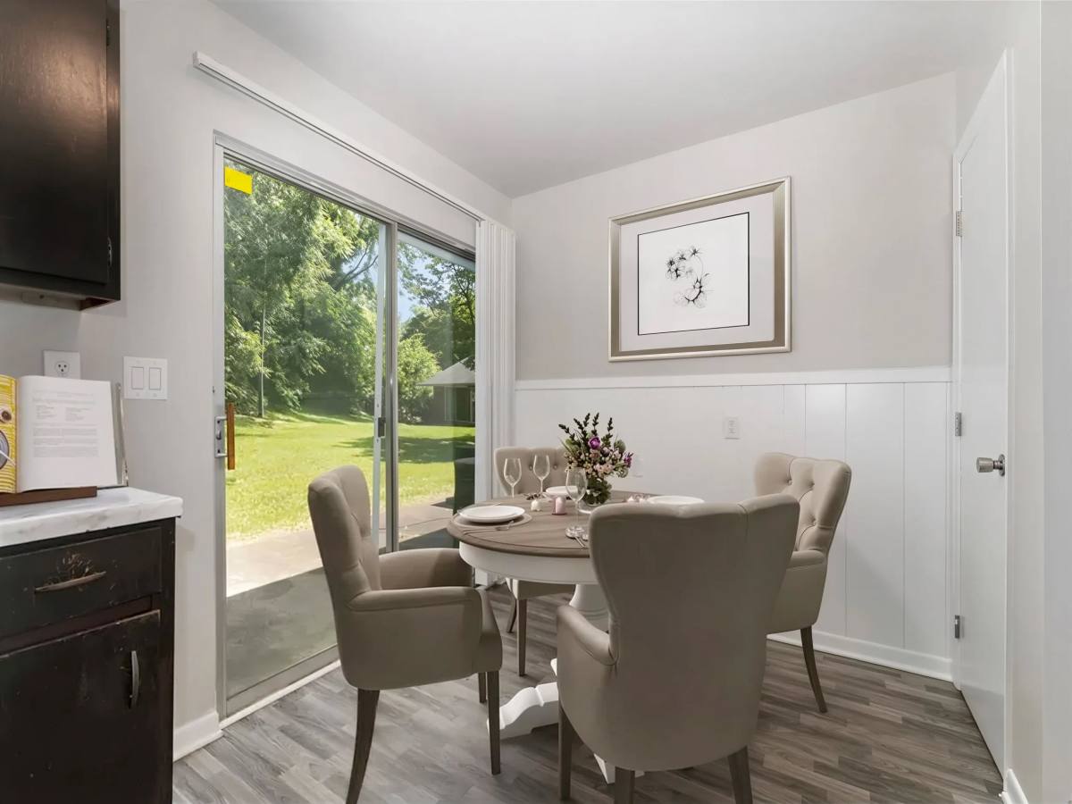Townhouse for rent at Meadowview & Townhomes, 500 Savannah St, Greensboro, NC 27406