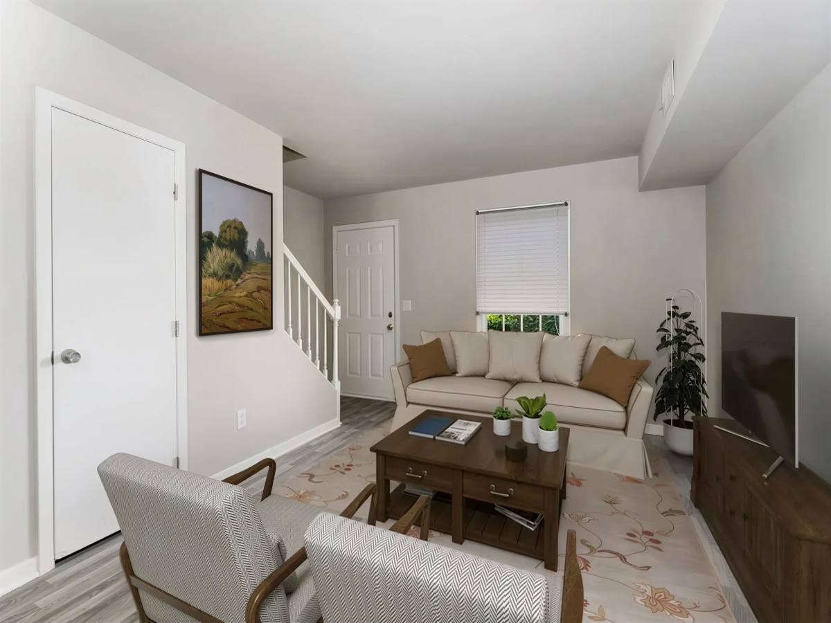 Townhouse for rent at Meadowview & Townhomes, 500 Savannah St, Greensboro, NC 27406