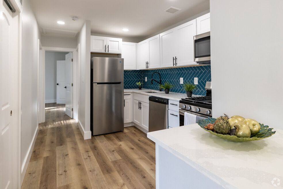 Apartment for rent at Park Glen, 7906 Allard Court, Glen Burnie, MD 21061