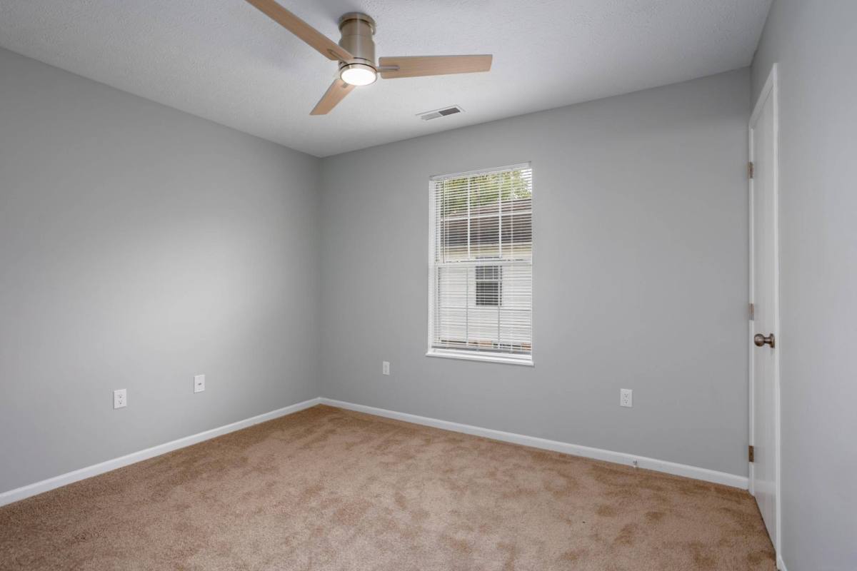Apartment for rent at Chartwell, 1400 Fuller Court, Lancaster, OH 43130