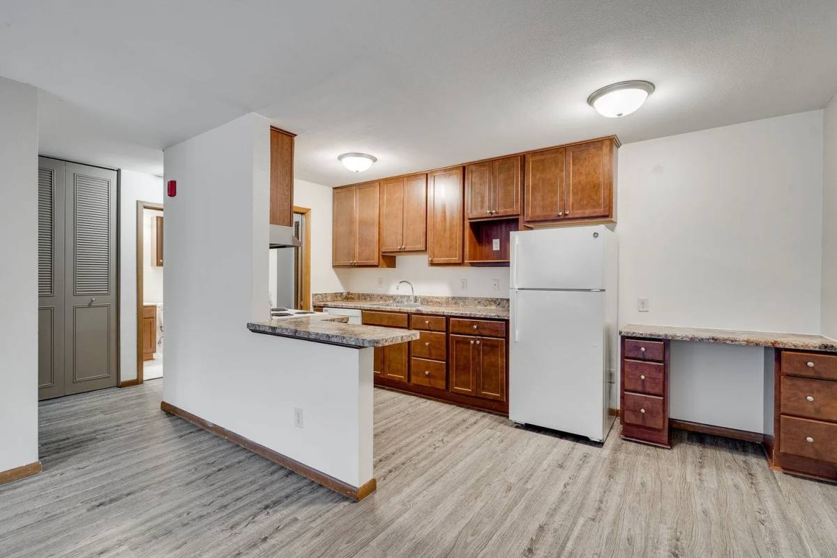 Apartment for rent at Bryant Manor, 3532 Bryant Ave S, Minneapolis, MN 55408