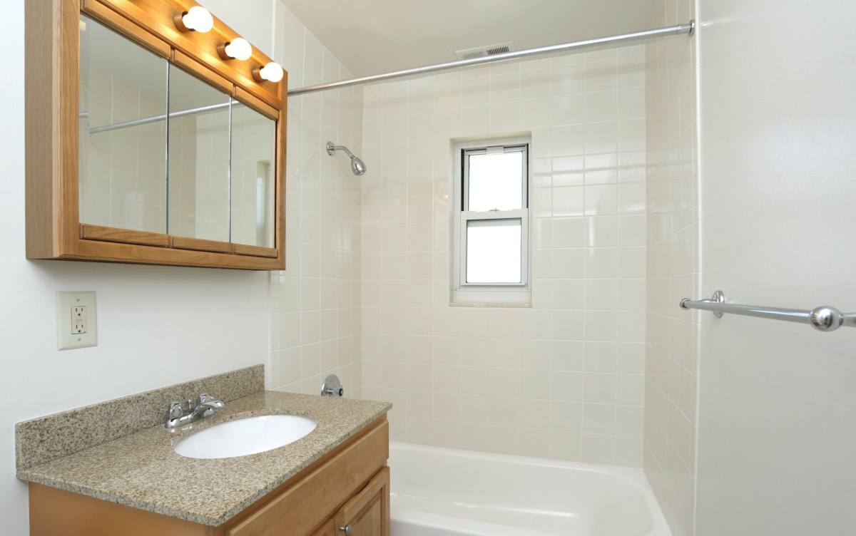 Apartment for rent at Claridge Court, 1 Pine Tree Blvd, Old Bridge, NJ 08857