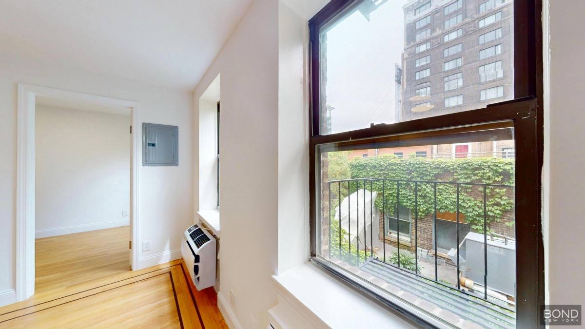Apartment for rent at 30 Charlton St #4F, New York, NY 10014