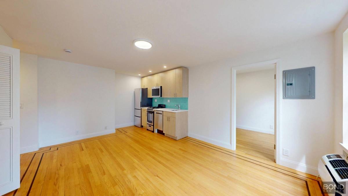 Apartment for rent at 30 Charlton St #4F, New York, NY 10014