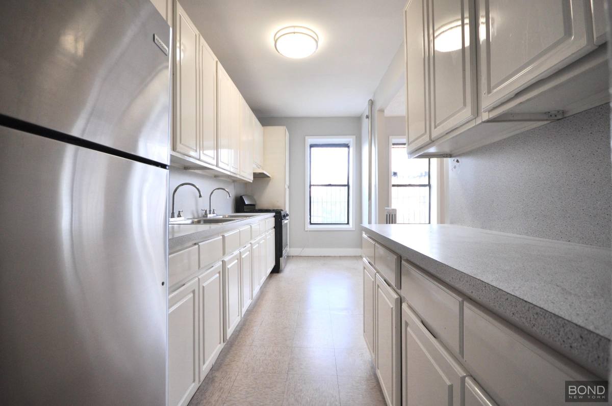 Apartment for rent at 330 Albany Ave #3, Brooklyn, NY 11213