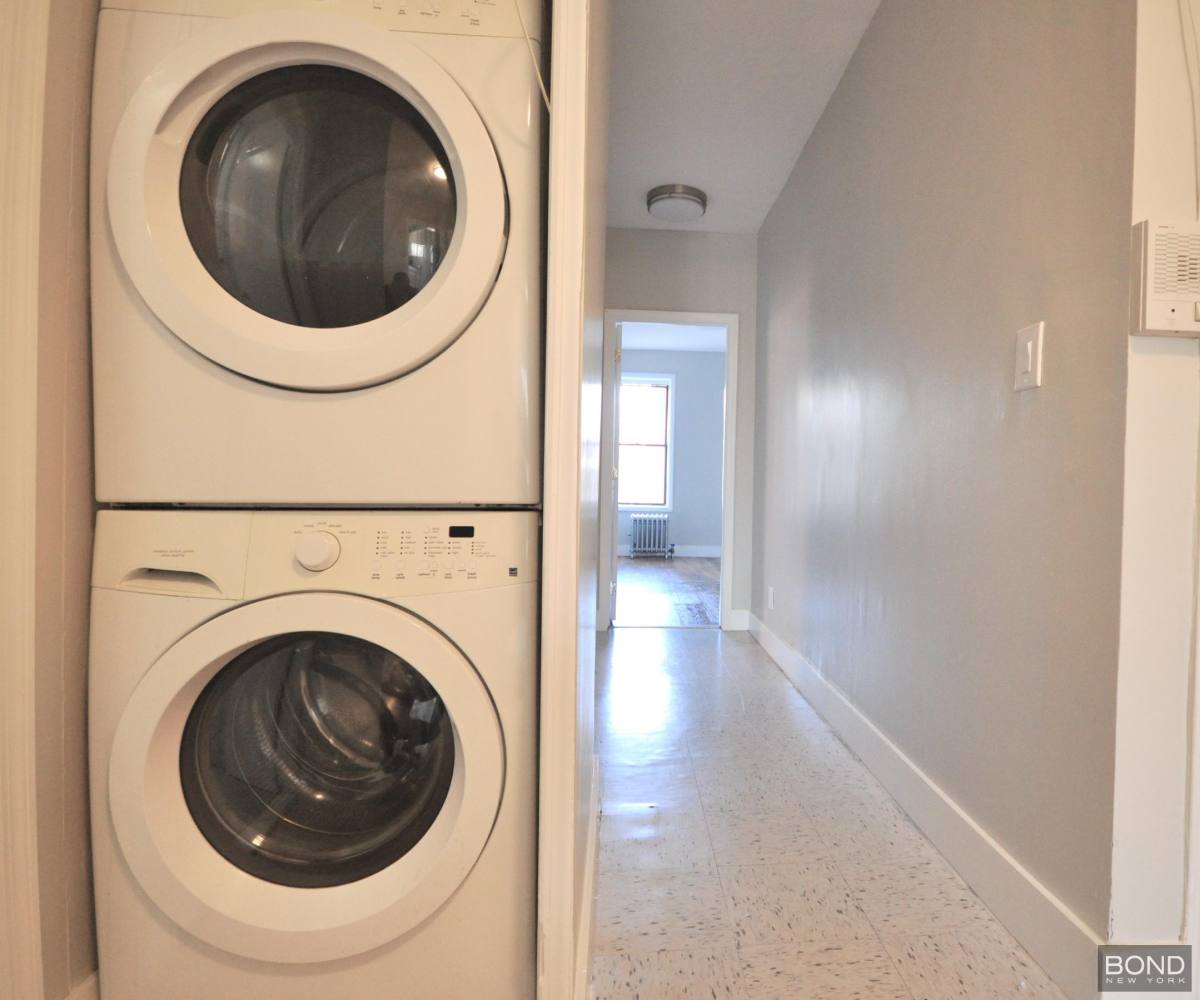 Apartment for rent at 330 Albany Ave #3, Brooklyn, NY 11213
