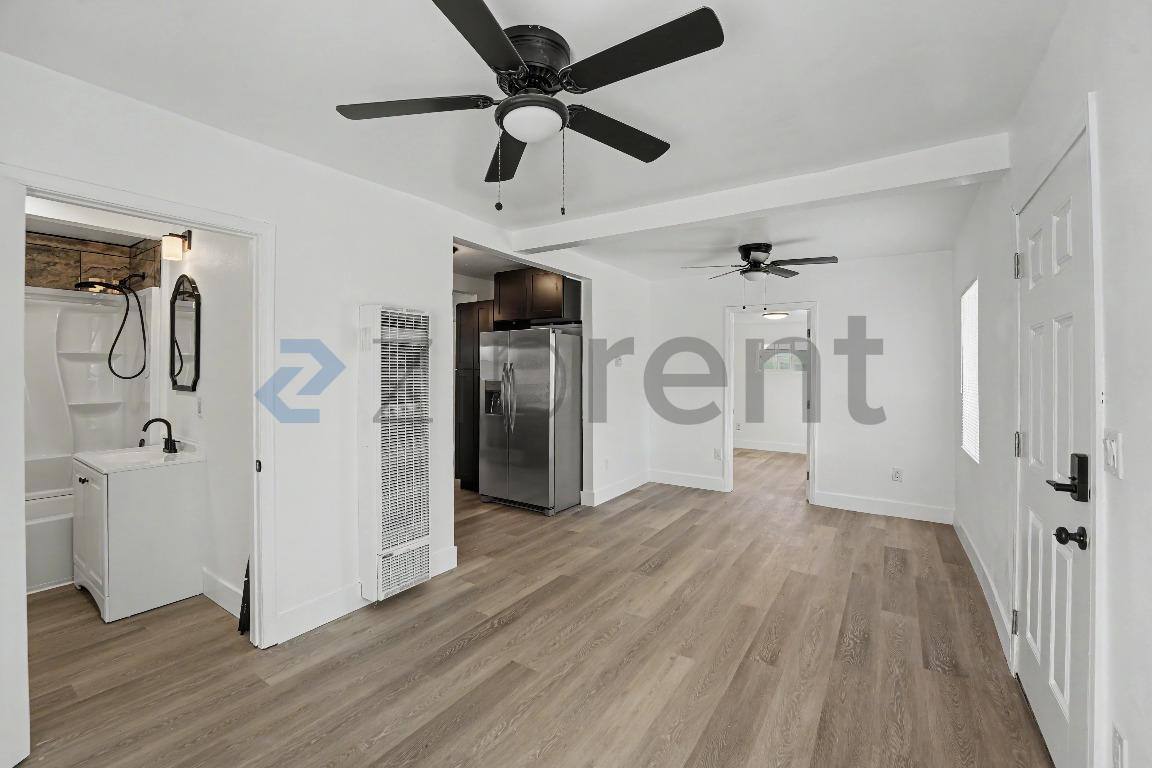 House for rent at 515 E 55th St, Long Beach, CA 90805