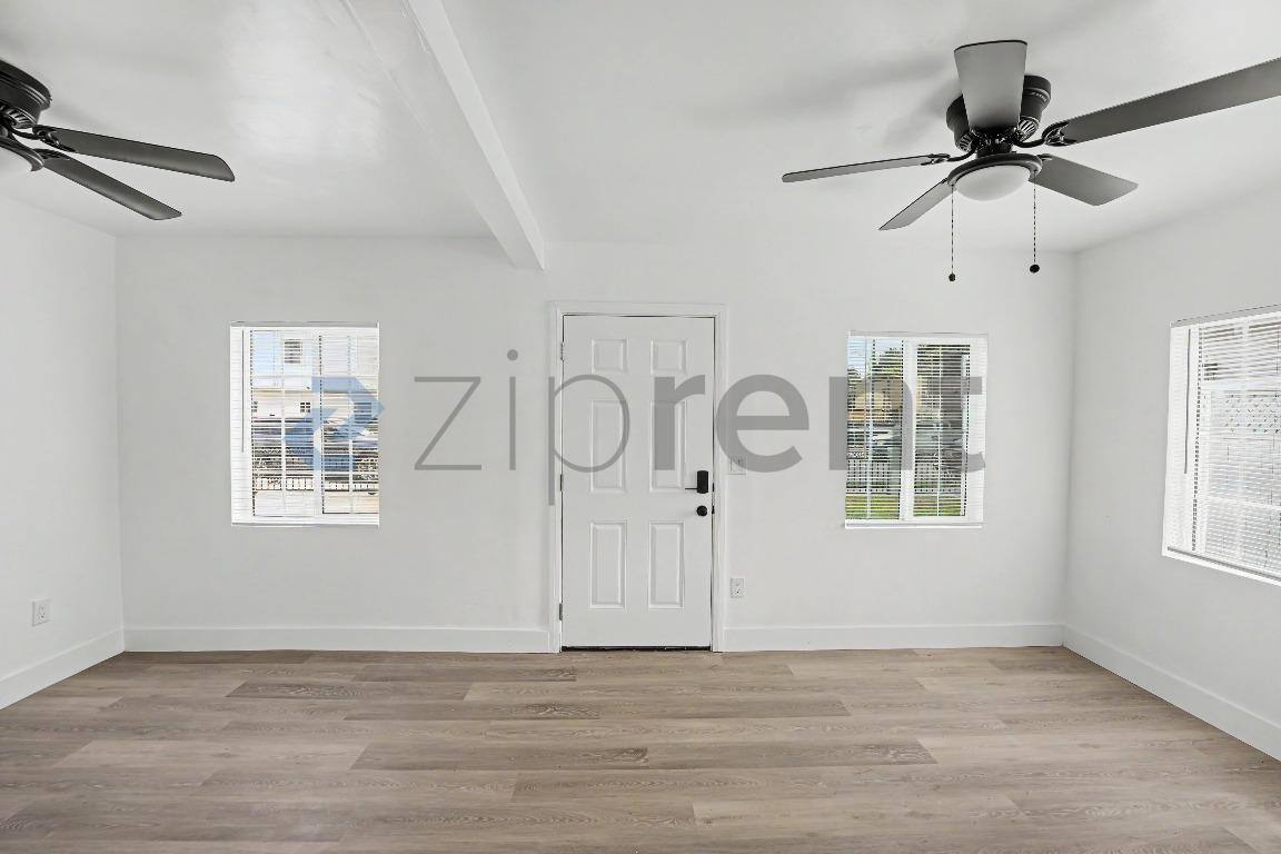 House for rent at 515 E 55th St, Long Beach, CA 90805