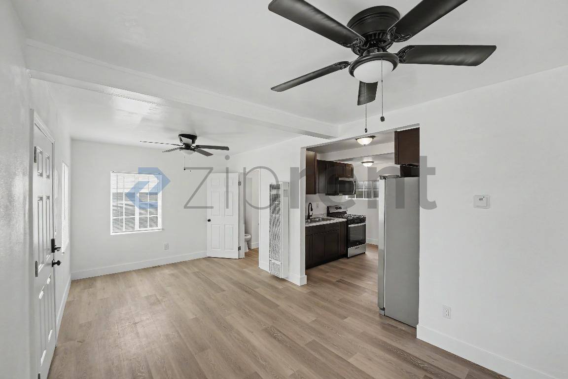 House for rent at 515 E 55th St, Long Beach, CA 90805