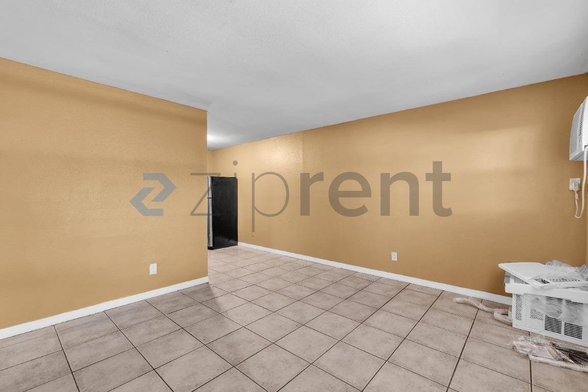 House for rent at 9413 N Mulberry St #A, Tampa, FL 33612