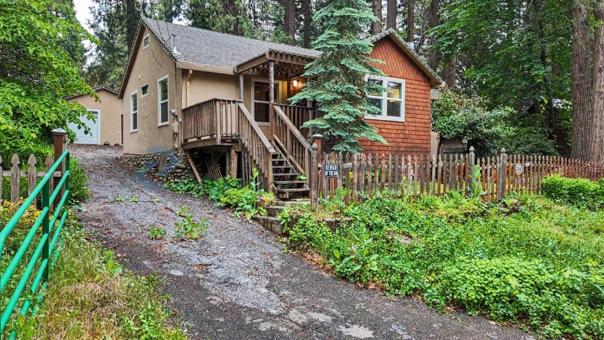 House for rent at 2893 Polaris St, Pollock Pines, CA 95726
