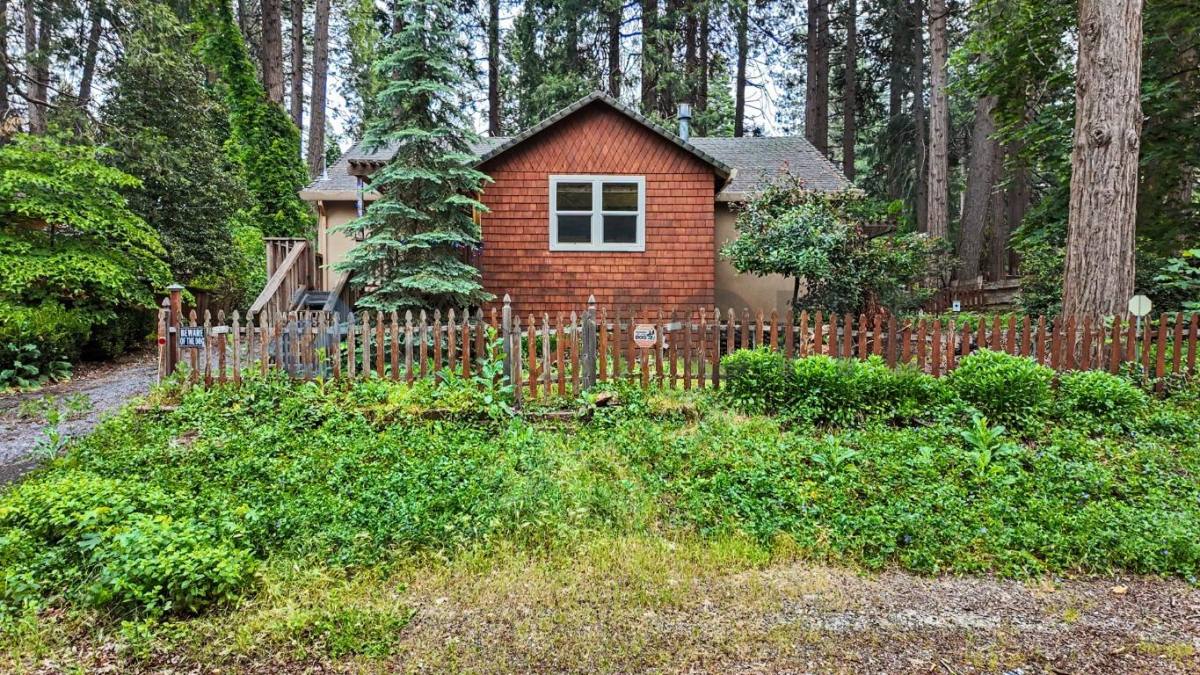 House for rent at 2893 Polaris St, Pollock Pines, CA 95726