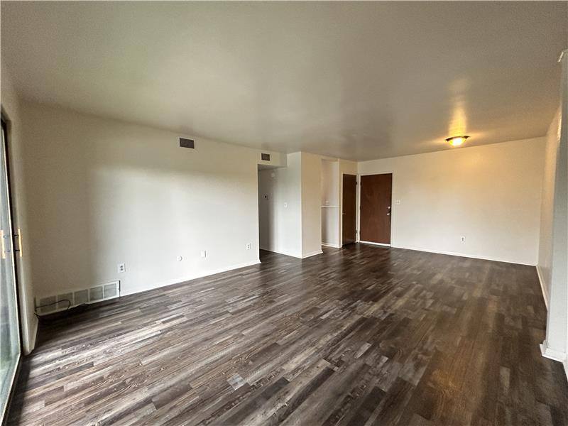 Apartment for rent at 4313 Earl Dr #B7, Summitville, OH 43962
