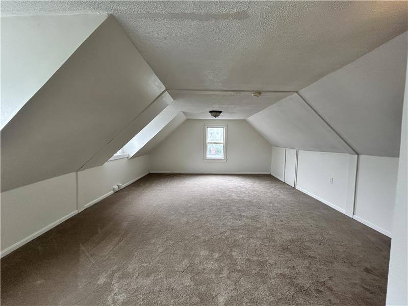 Apartment for rent at 863 Highland St, Follansbee, WV 26037
