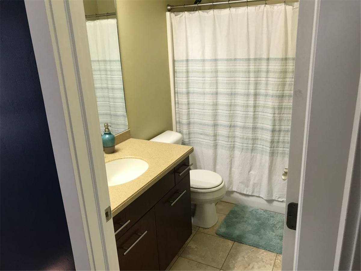 Townhouse for rent at 272 W 650 N, Centerville, UT 84014