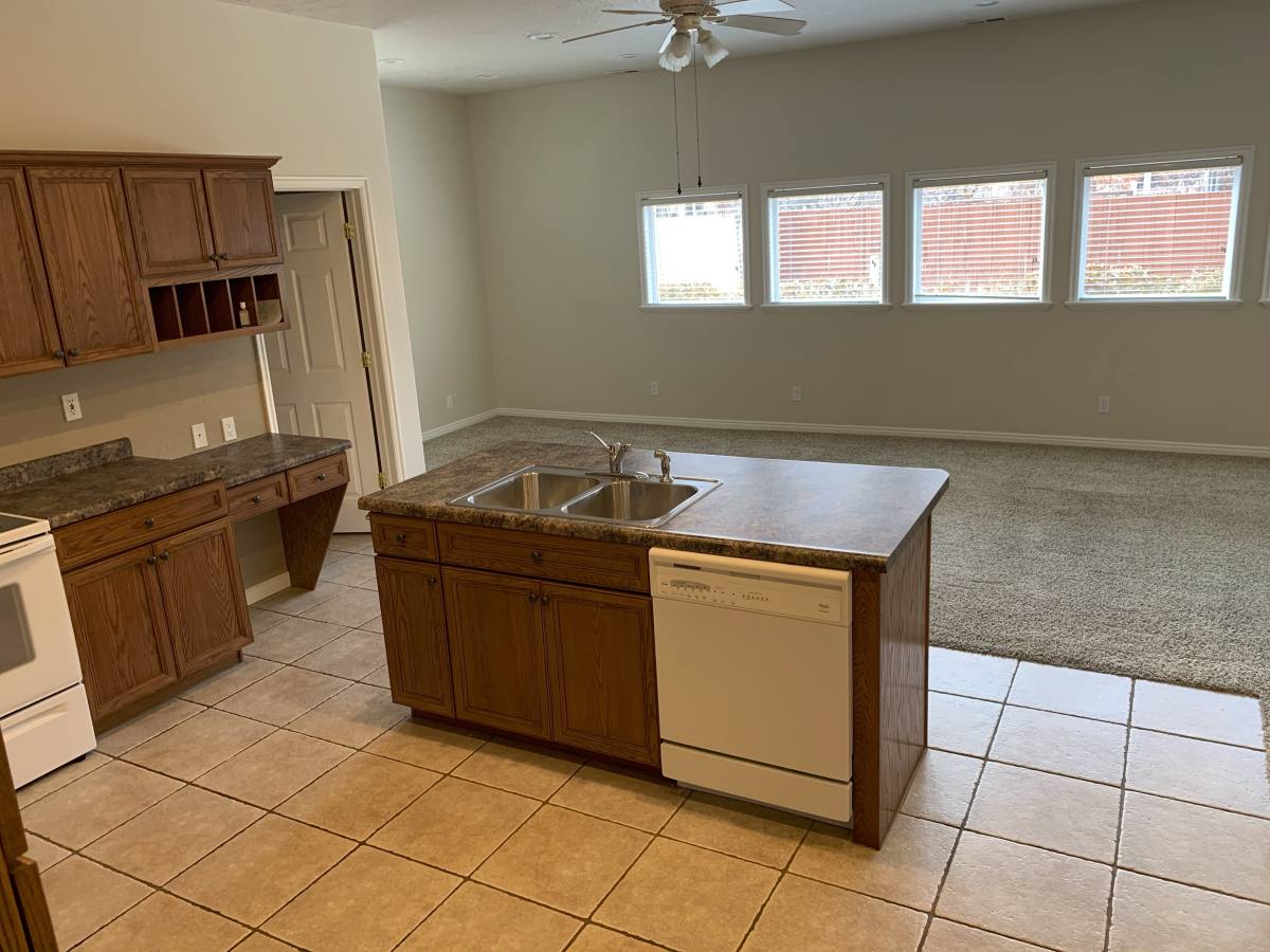 Apartment for rent at 8175 S Old Coventry Circle, Sandy, UT 84093