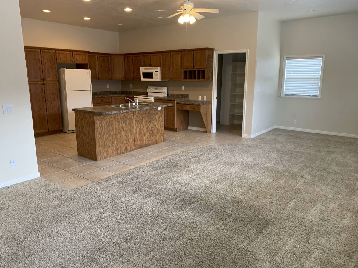 Apartment for rent at 8175 S Old Coventry Circle, Sandy, UT 84093