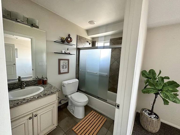Apartment for rent at 8732 Reading Ave #C, Los Angeles, CA 90045