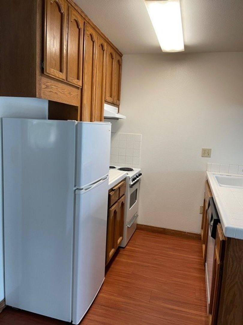 Apartment for rent at 17210 Newhope St, Fountain Valley, CA 92708