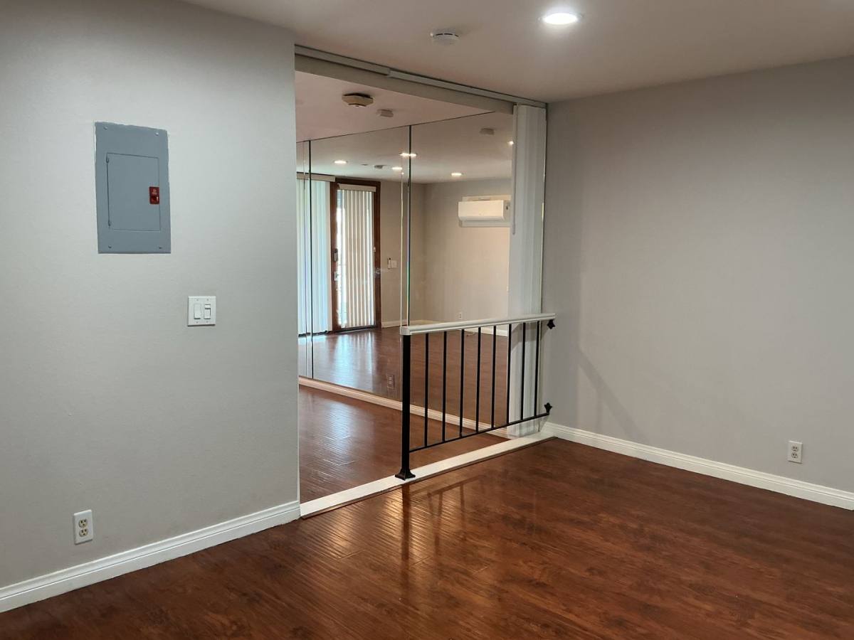 Apartment for rent at 17210 Newhope St, Fountain Valley, CA 92708