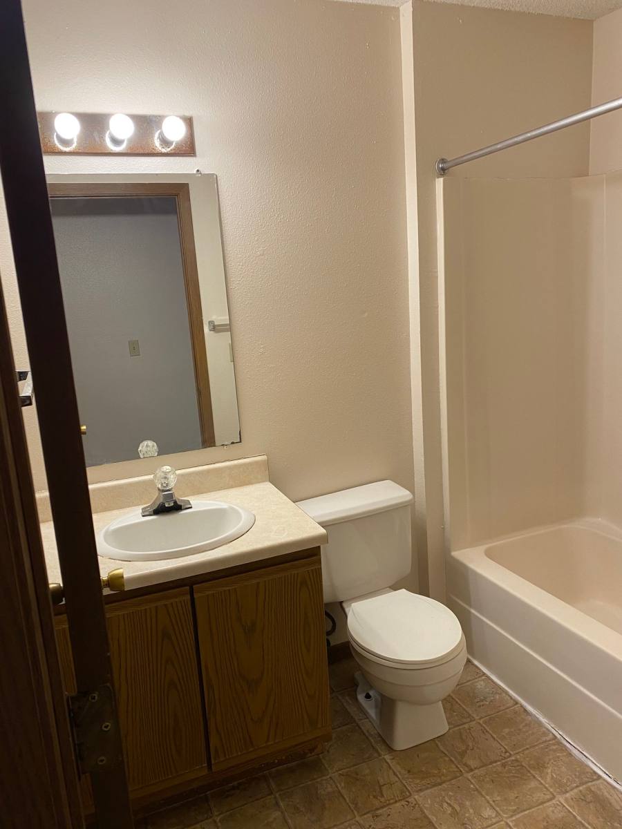 Apartment for rent at 1703 University Dr SE, Saint Cloud, MN 56304