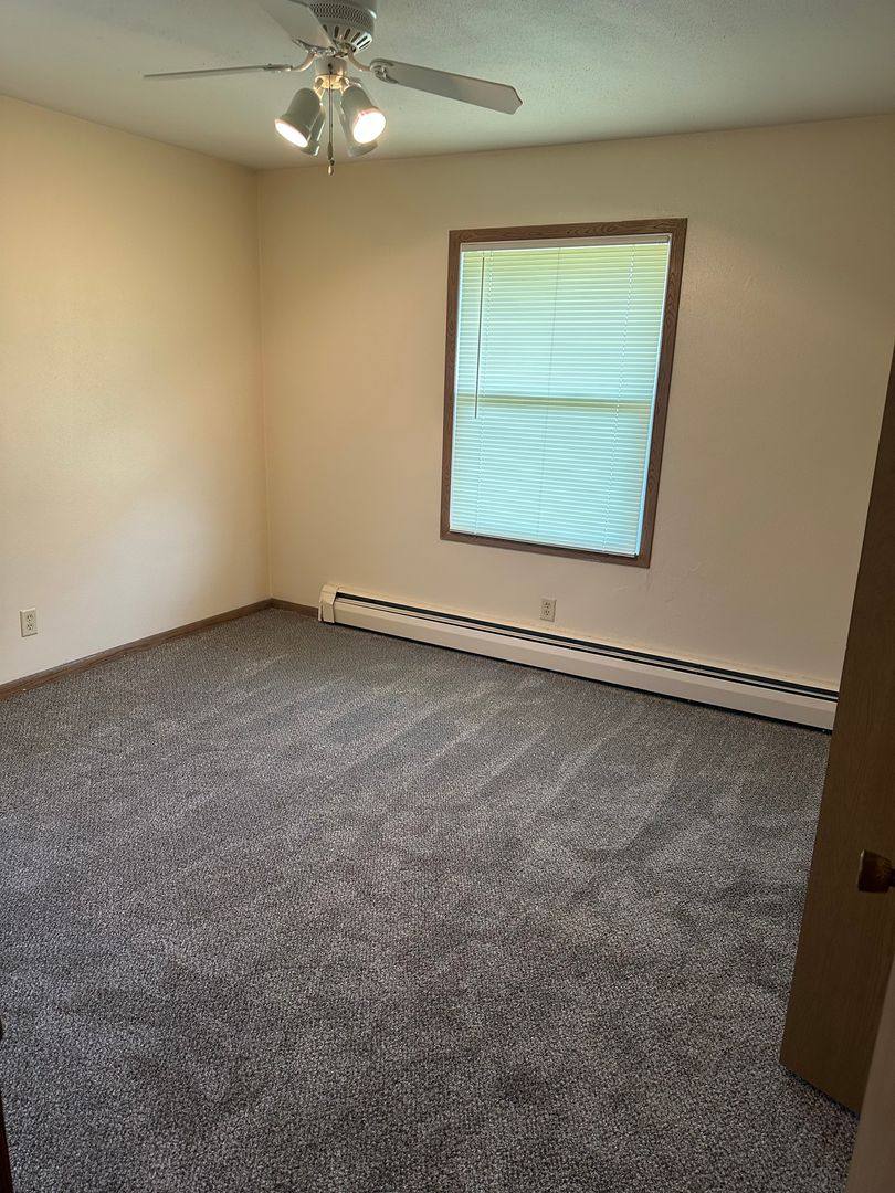 Apartment for rent at 1516 16th Ave SE, Saint Cloud, MN 56304