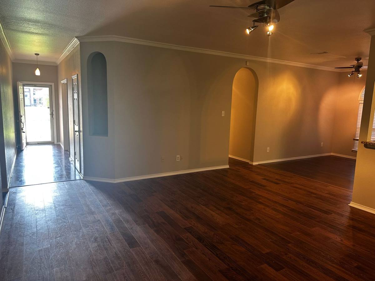 House for rent at 1809 Estates Dr, Mansfield, TX 76063