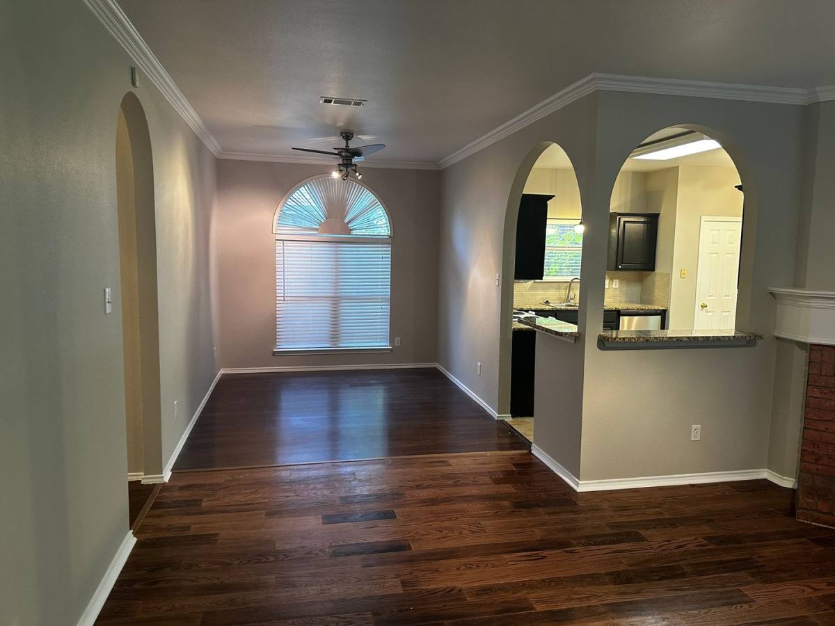 House for rent at 1809 Estates Dr, Mansfield, TX 76063