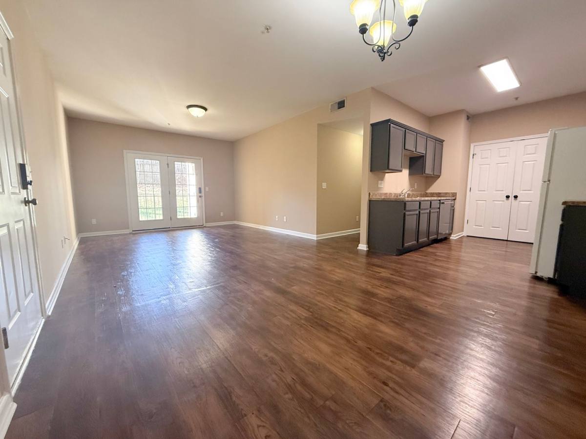 Apartment for rent at 1010 E 10th St, Cookeville, TN 38501