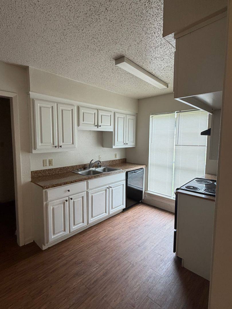 Apartment for rent at 304 Nikki Dr, Longview, TX 75604