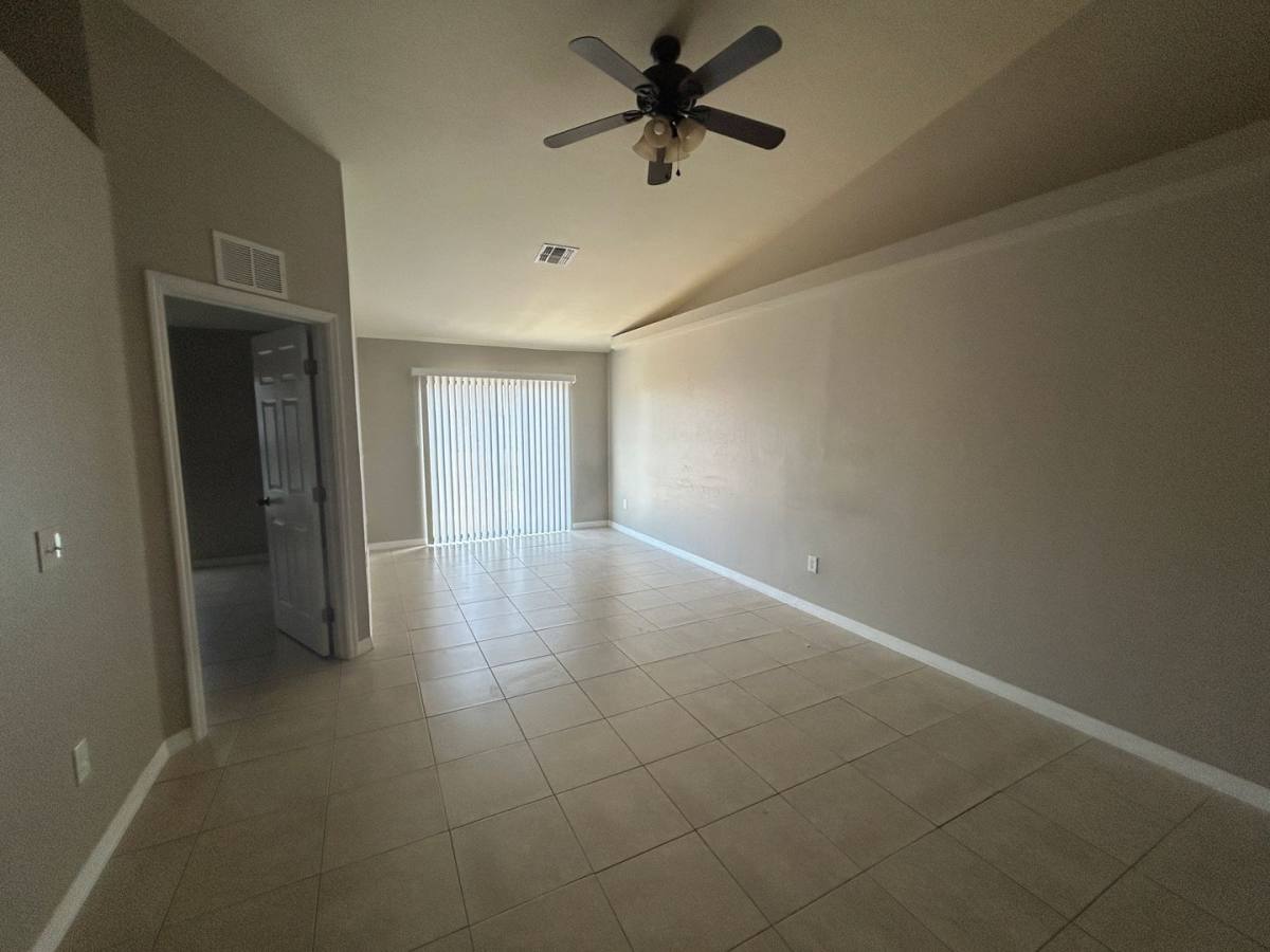 Apartment for rent at 523-527 SE 6 Place, Cape Coral, FL 33990