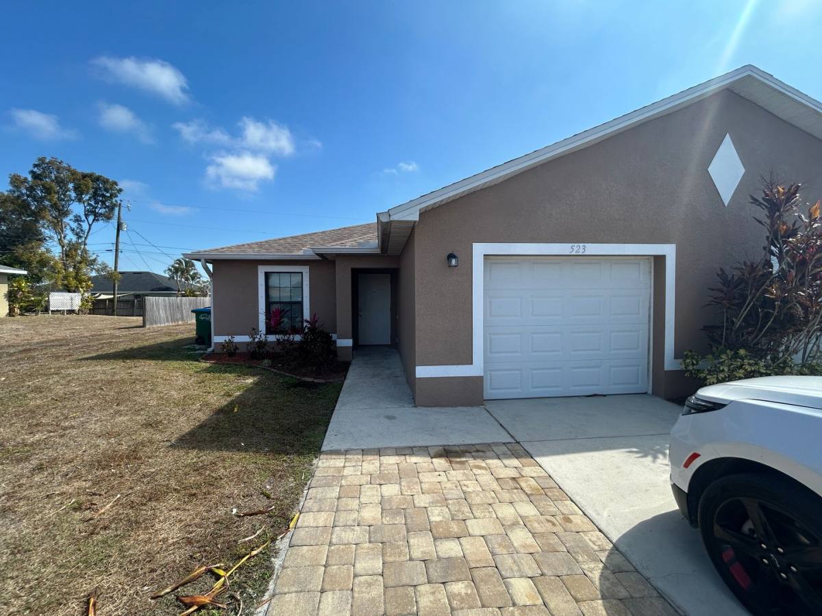 Apartment for rent at 523-527 SE 6 Place, Cape Coral, FL 33990