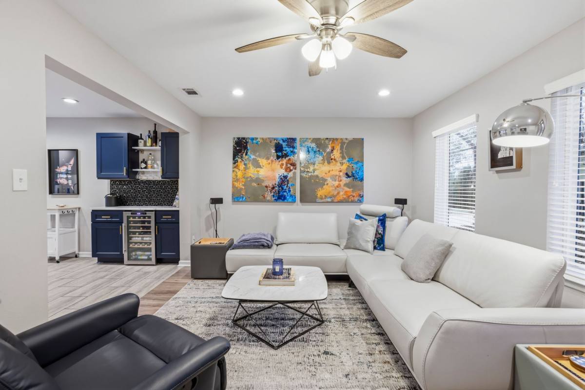 Townhouse for rent at 1241 N Bronough St, Tallahassee, FL 32303