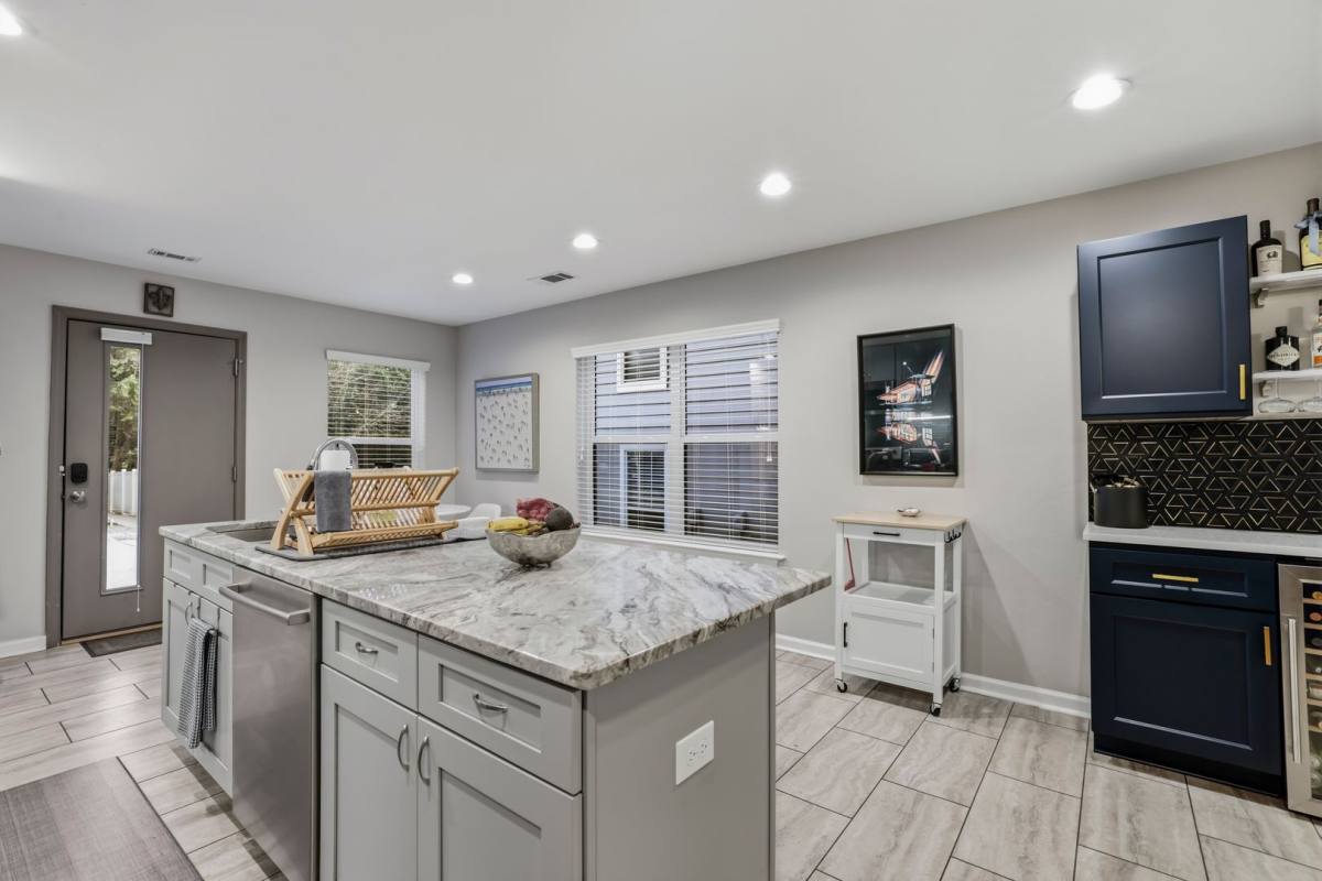 Townhouse for rent at 1241 N Bronough St, Tallahassee, FL 32303