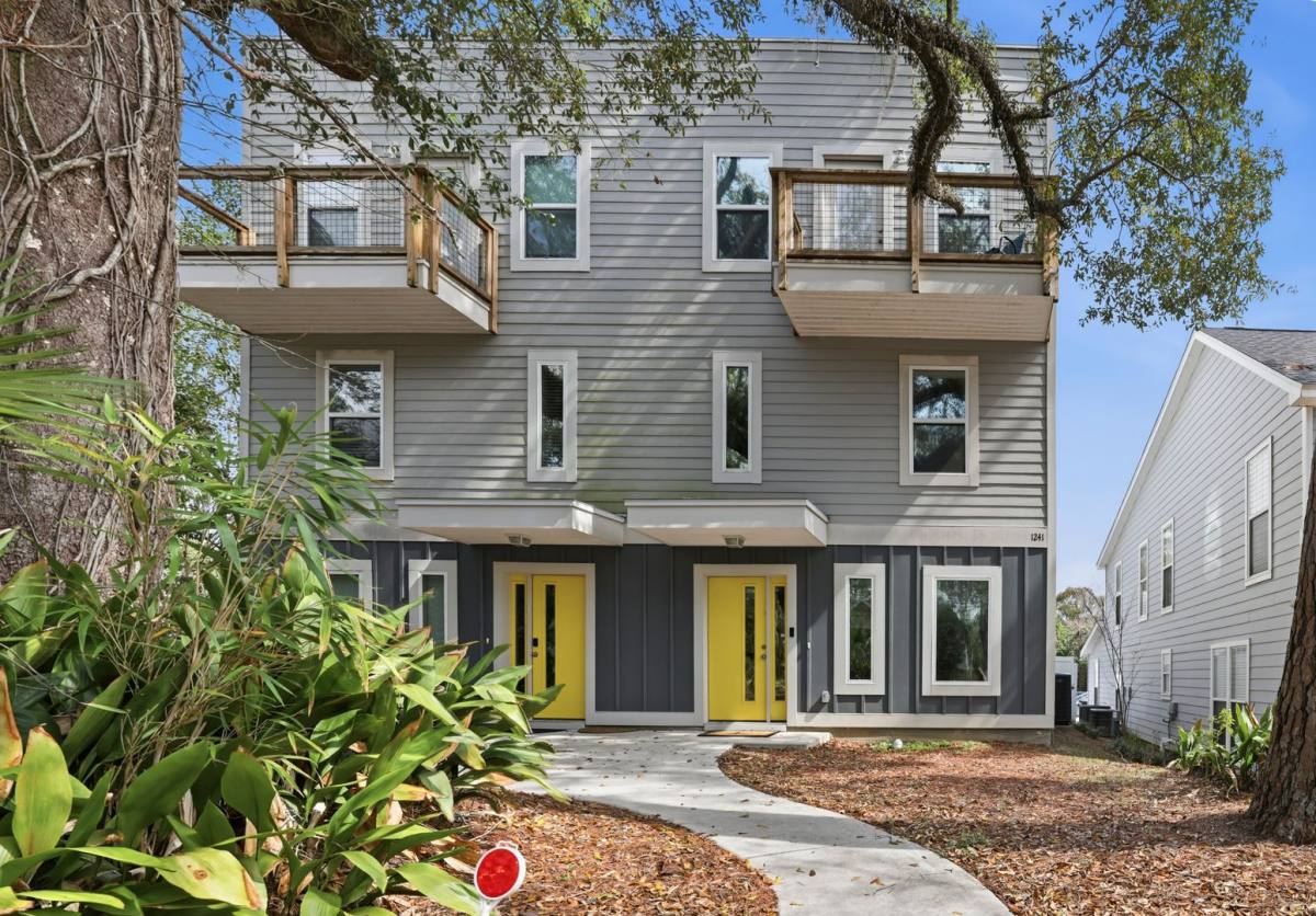 Townhouse for rent at 1241 N Bronough St, Tallahassee, FL 32303