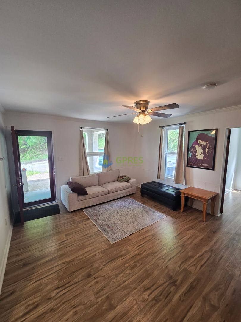 House for rent at 724 7th St, Verona, PA 15147