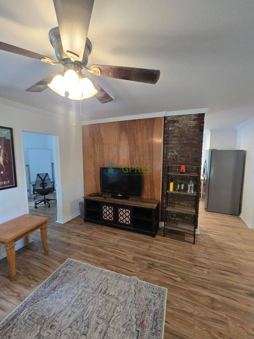 House for rent at 724 7th St, Verona, PA 15147