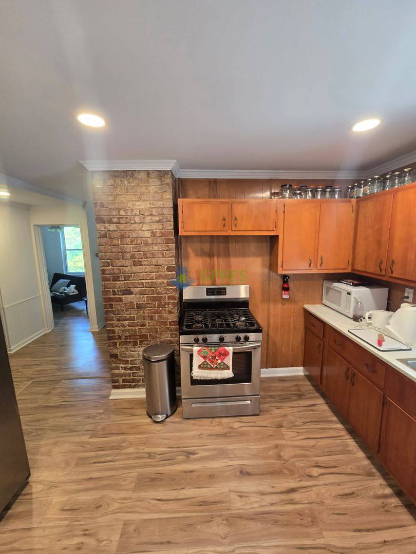 House for rent at 724 7th St, Verona, PA 15147