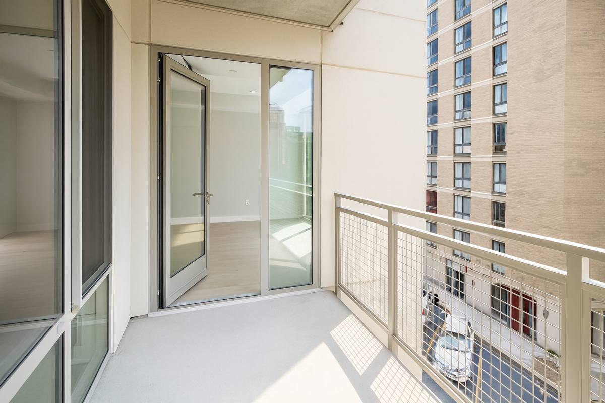 Apartment for rent at 1224 M St NW, Washington, DC 20005