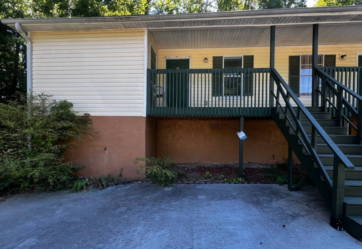 Townhouse for rent at 8040 Colquitt St, Douglasville, GA 30134