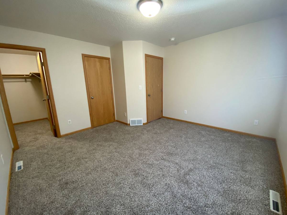 House for rent at 1119 39th Ave S, Moorhead, MN 56560