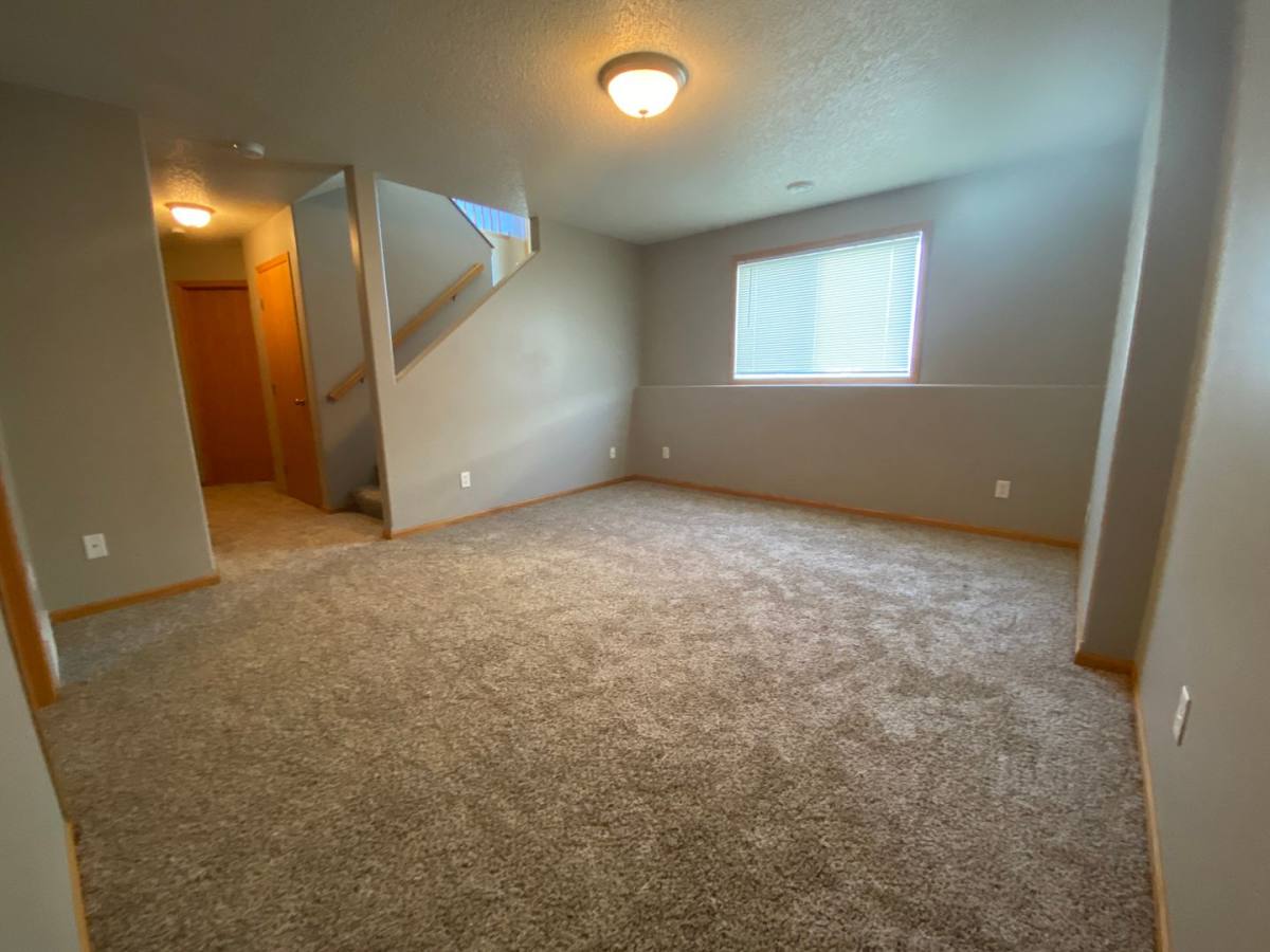 House for rent at 1119 39th Ave S, Moorhead, MN 56560
