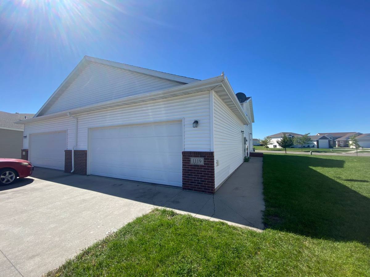 House for rent at 1119 39th Ave S, Moorhead, MN 56560