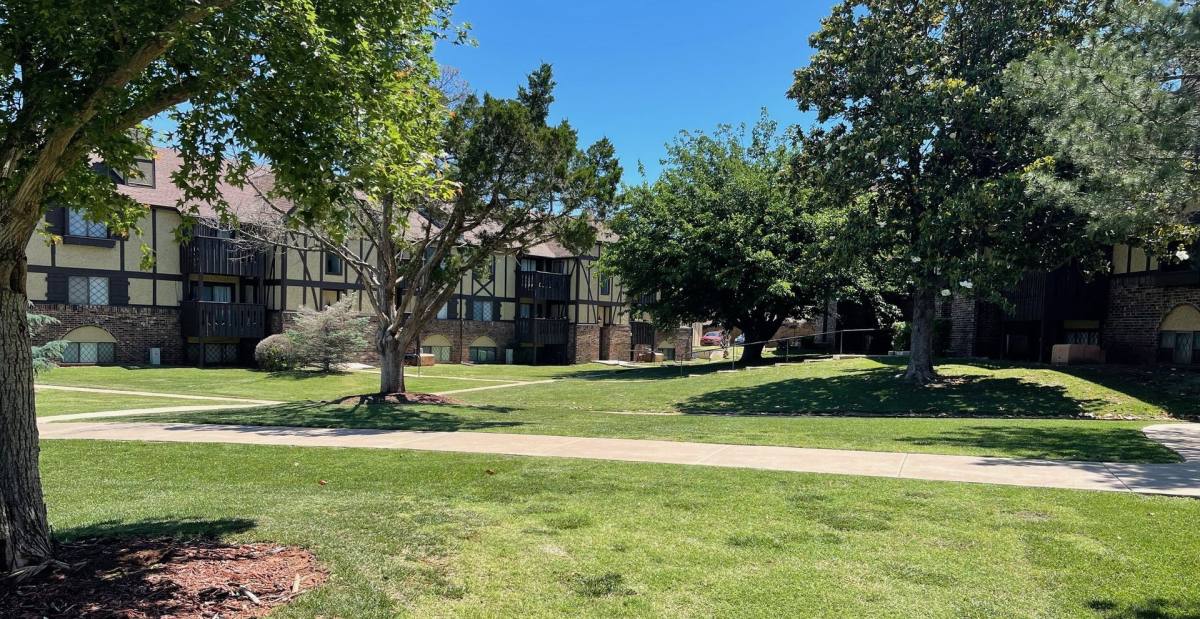 Apartment for rent at 6100 N Meridian Ave, Oklahoma City, OK 73112