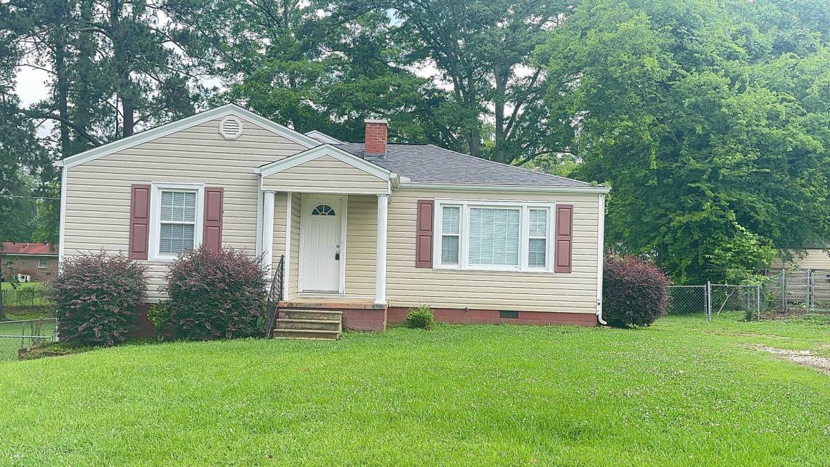 House for rent at 808 S 10th St, Lanett, AL 36863