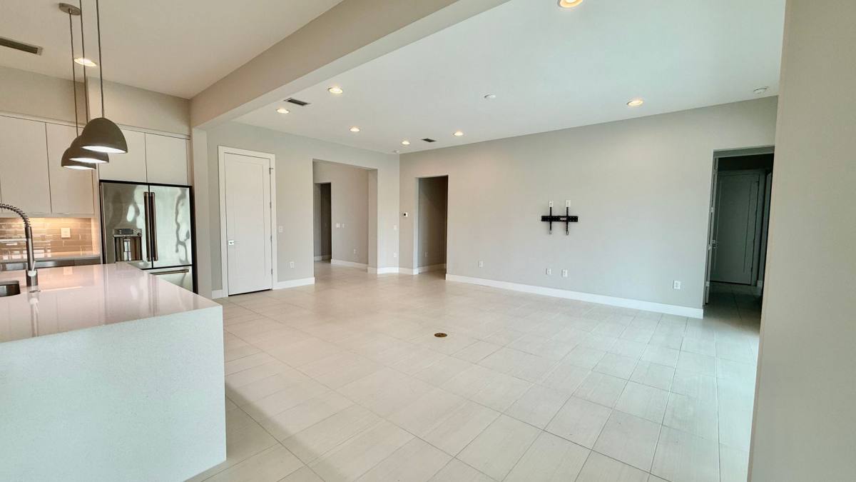 House for rent at 7744 Sandhill Lake Dr, Sarasota, FL 34242