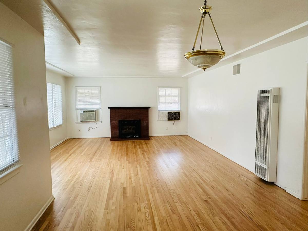 House for rent at 503 W Lugonia Ave, Redlands, CA 92375