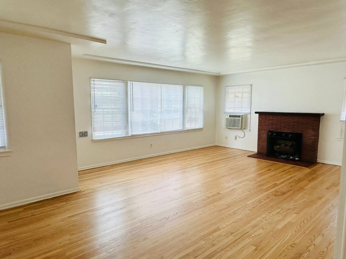 House for rent at 503 W Lugonia Ave, Redlands, CA 92375