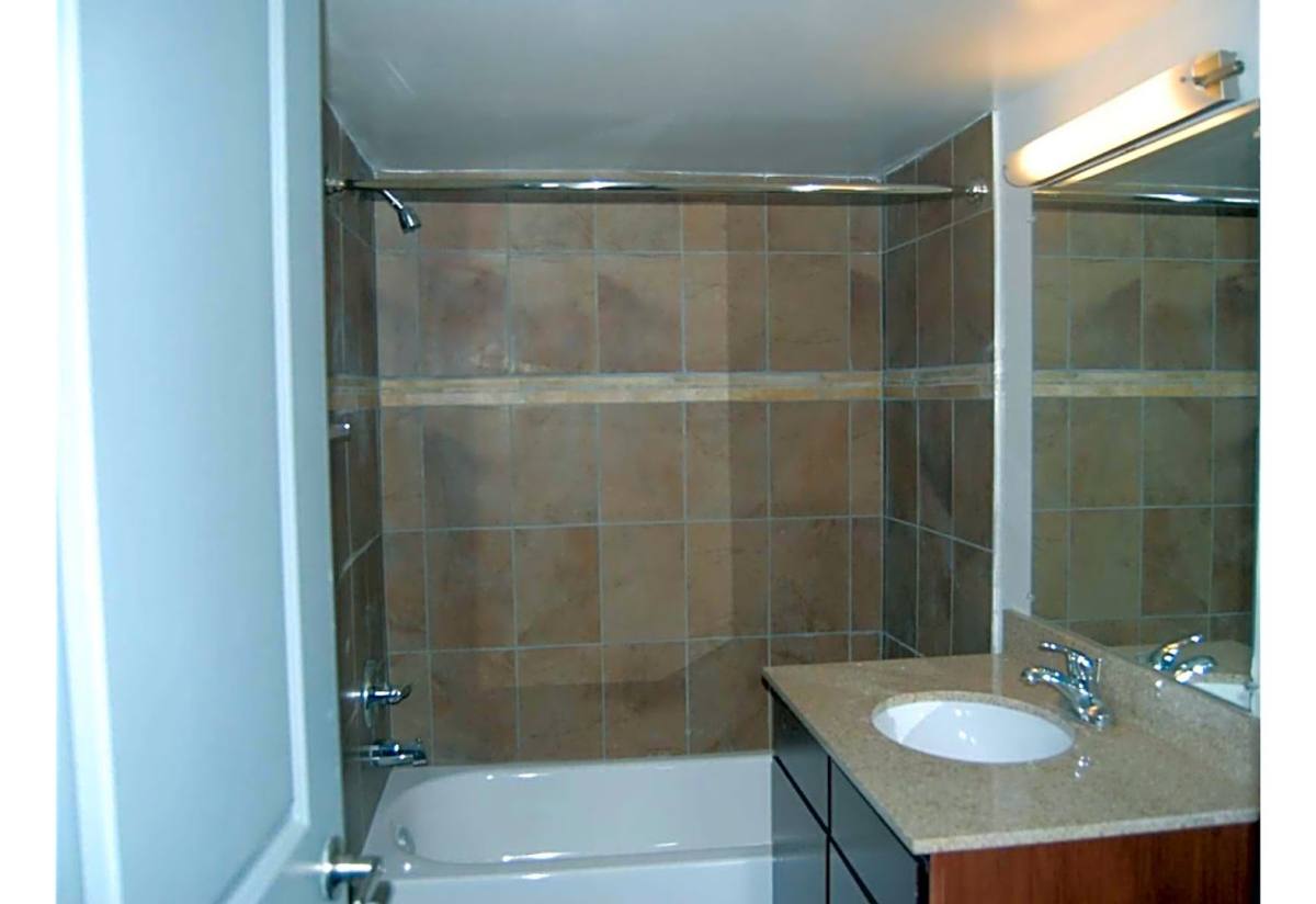 Apartment for rent at 230 N Sycamore St, Petersburg, VA 23803